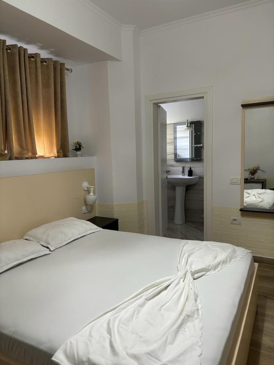 Guest House Adi Hoxha Berat Dış mekan fotoğraf