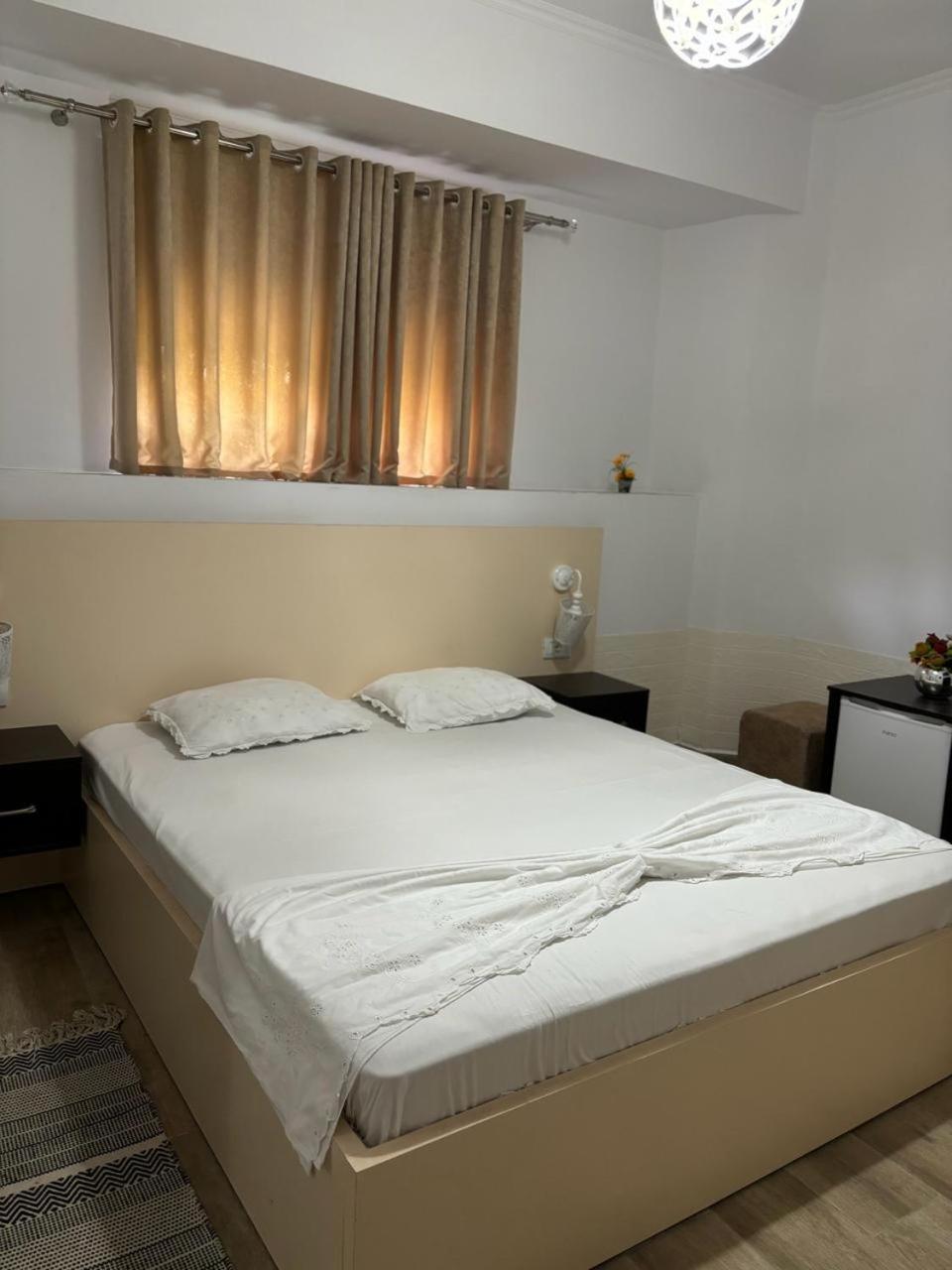 Guest House Adi Hoxha Berat Dış mekan fotoğraf