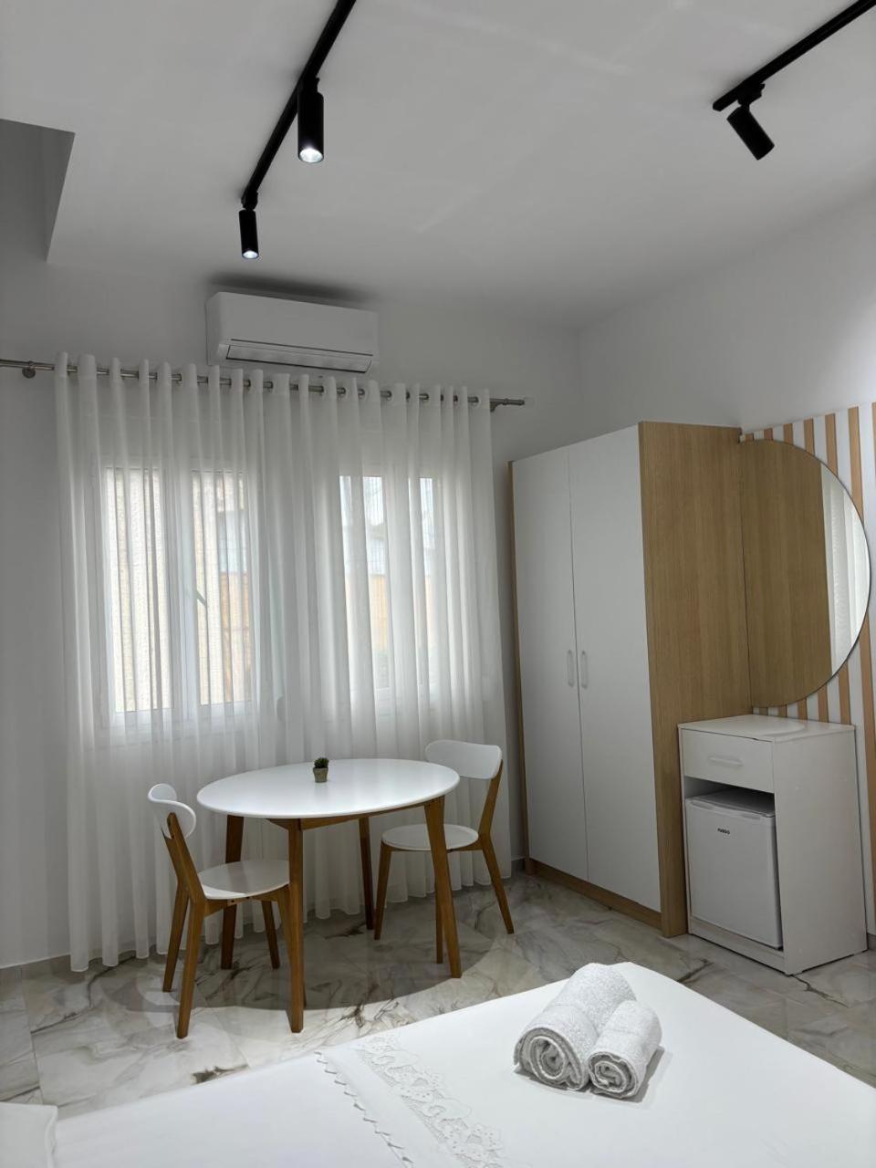 Guest House Adi Hoxha Berat Dış mekan fotoğraf