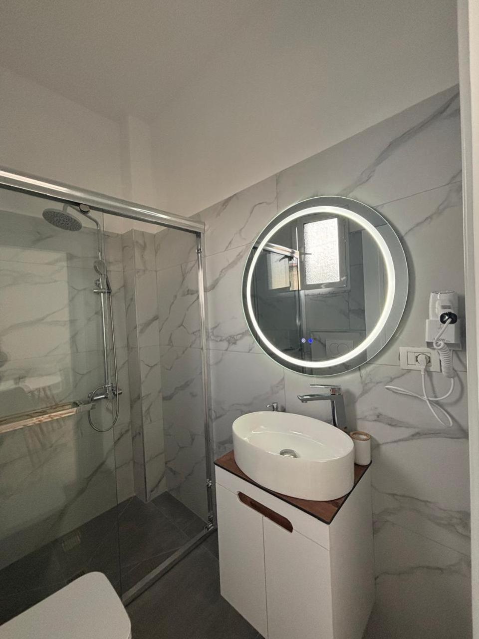 Guest House Adi Hoxha Berat Dış mekan fotoğraf