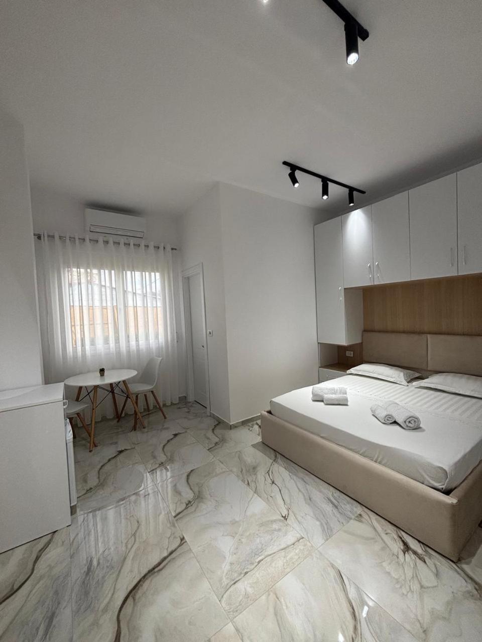 Guest House Adi Hoxha Berat Dış mekan fotoğraf