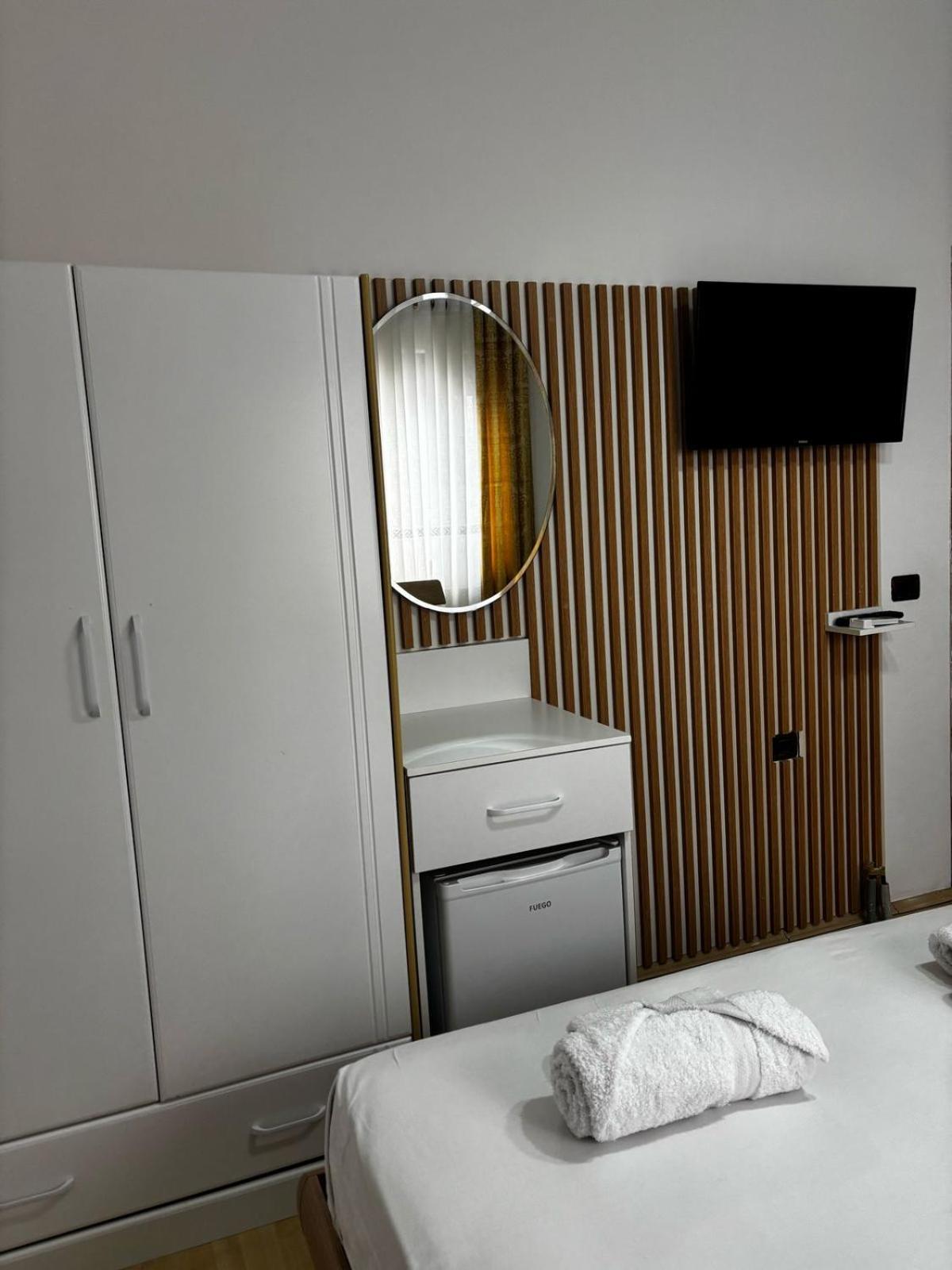 Guest House Adi Hoxha Berat Dış mekan fotoğraf